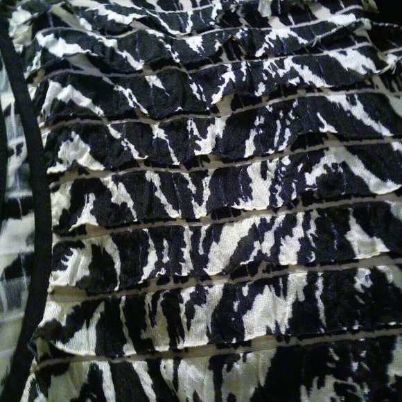 K Woman Collection Shell Blouse - Picture 8 of 8